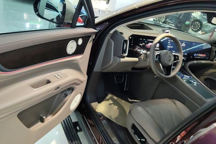 Used Hima AITO M9 2025 Extended-Range Ultra Version 52 kWh 5-Seater Edition Driver Seat