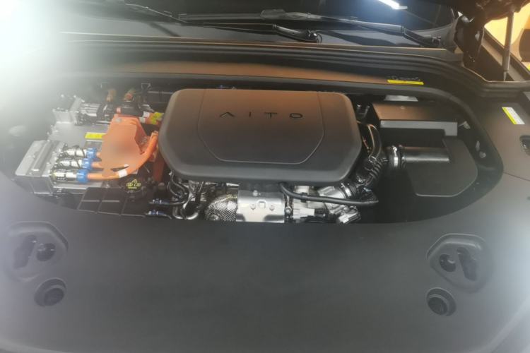 Used Hima AITO M9 2025 Extended-Range Ultra Version 52 kWh 6-Seater Engine Bay