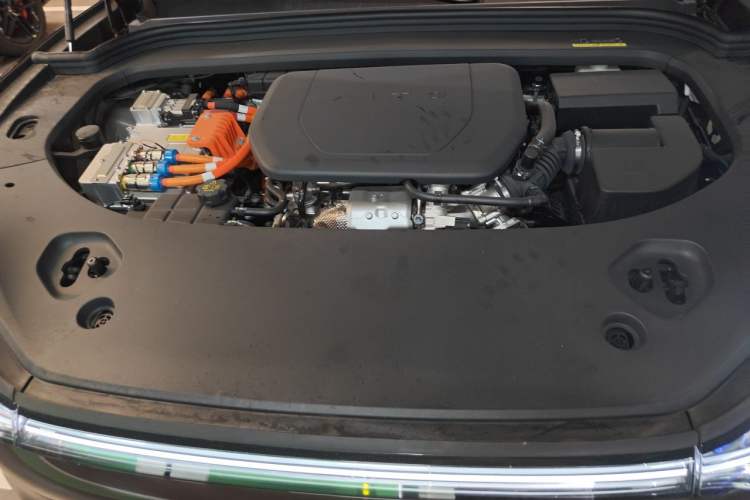 Used Hima AITO M9 2025 Extended-Range Ultra Version 52 kWh 6-Seater Engine Bay