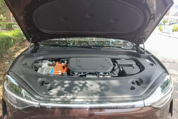 Used Hima AITO M9 2025 Extended-Range Ultra Version 52 kWh 5-Seater Edition Engine Bay