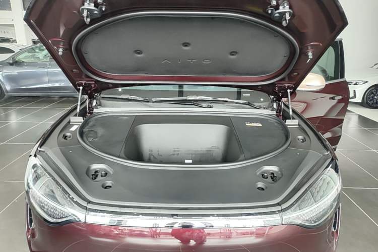 Used Hima AITO M9 2025 All-Electric Ultra Version 100 kWh 5-Seater Model Engine Bay