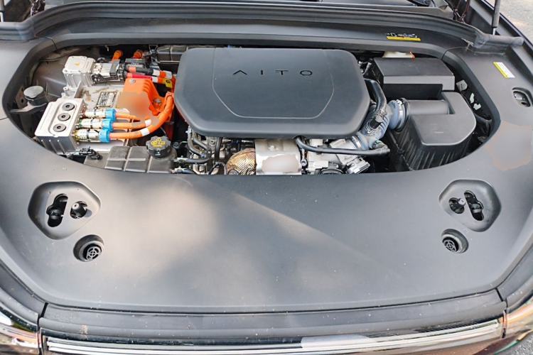 Used Hima AITO M9 2025 Extended-Range Ultra Version 52 kWh 6-Seater Engine Bay