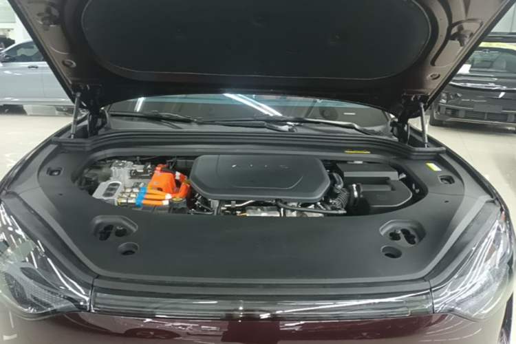 Used Hima AITO M9 2025 Extended-Range Ultra Version 52 kWh 6-Seater Engine Bay