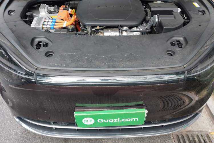 Used Hima AITO M9 2025 Extended-Range Ultra Version 52 kWh 6-Seater Engine Bay