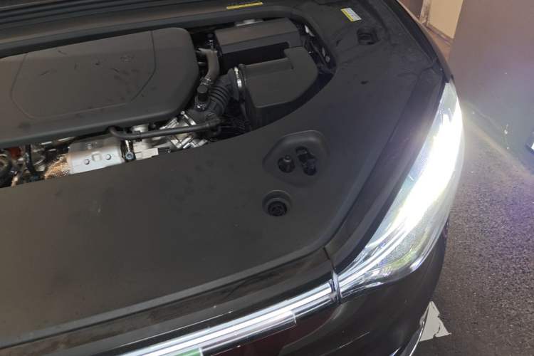 Used Hima AITO M9 2025 Extended-Range Ultra Version 52 kWh 6-Seater Engine Bay Left