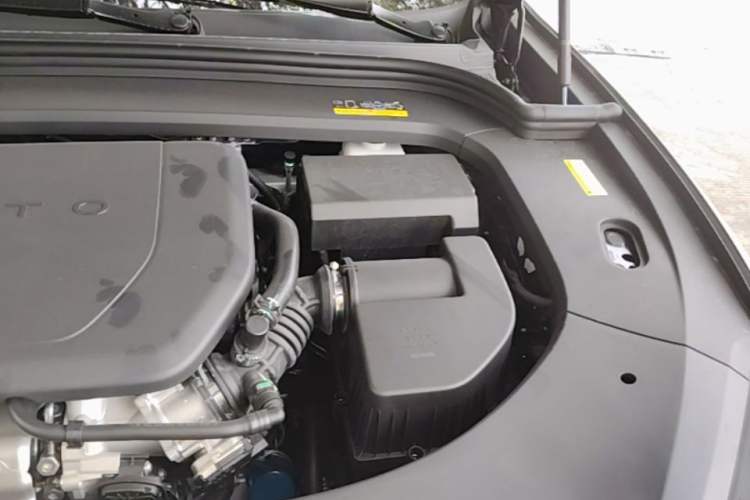 Used Hima AITO M9 2025 Extended-Range Ultra Version 52 kWh 5-Seater Edition Engine Bay Left