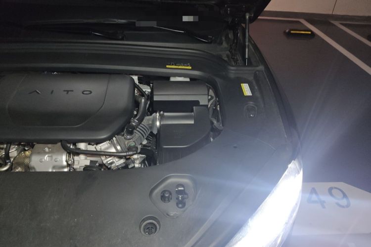 Used Hima AITO M9 2025 Extended-Range Ultra Version 52 kWh 6-Seater Engine Bay Left