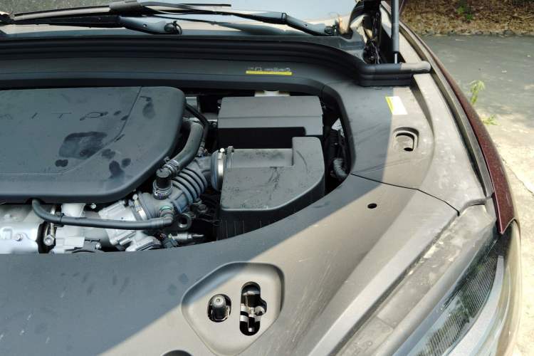 Used Hima AITO M9 2025 Extended-Range Ultra Version 52 kWh 6-Seater Engine Bay Left