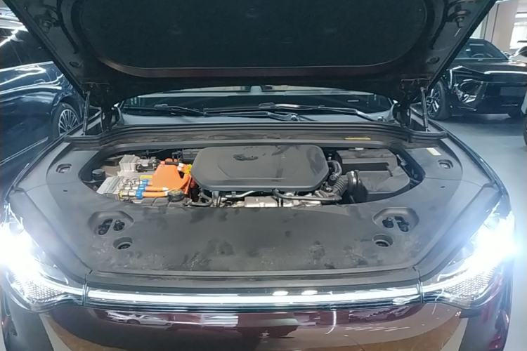 Used Hima AITO M9 2025 Extended-Range Ultra Version 52 kWh 6-Seater Engine Bay