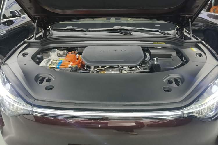 Used Hima AITO M9 2025 Extended-Range Ultra Version 52 kWh 5-Seater Edition Engine Bay