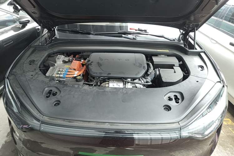 Used Hima AITO M9 2025 Extended-Range Ultra Version 52 kWh 6-Seater Engine Bay