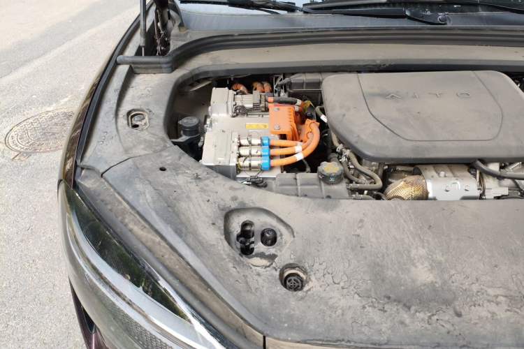 Used Hima AITO M9 2025 Extended-Range Ultra Version 52 kWh 6-Seater Engine Bay Right