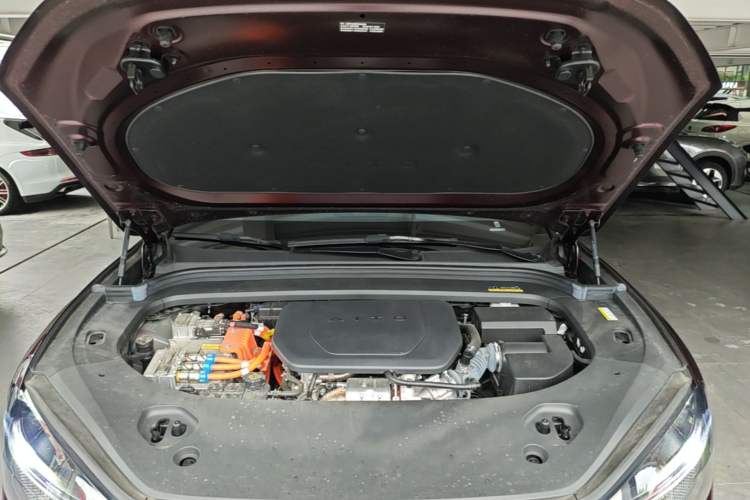Used Hima AITO M9 2025 Extended-Range Ultra Version 52 kWh 6-Seater Engine Bay