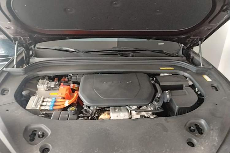 Used Hima AITO M9 2025 Extended-Range Ultra Version 52 kWh 5-Seater Edition Engine Bay