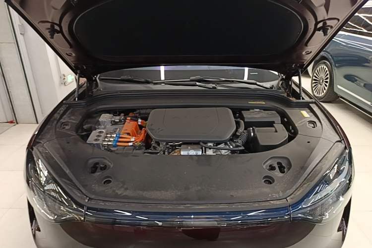 Used Hima AITO M9 2025 Extended-Range Ultra Version 52 kWh 5-Seater Edition Engine Bay