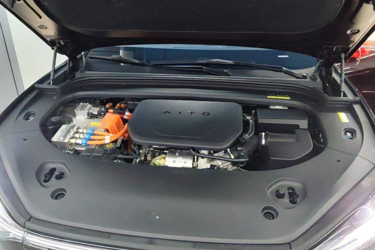 Used Hima AITO M9 2025 Extended-Range Ultra Version 52 kWh 6-Seater Engine Bay