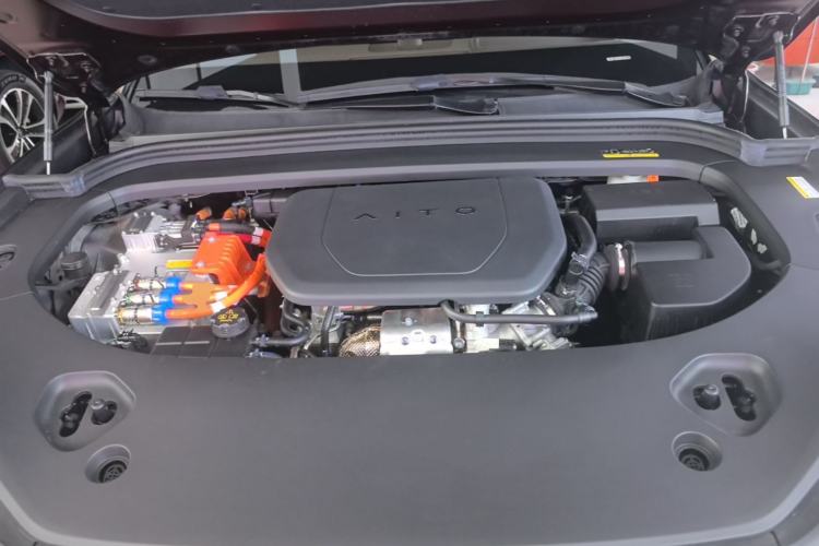 Used Hima AITO M9 2025 Extended-Range Ultra Version 52 kWh 6-Seater Engine Bay