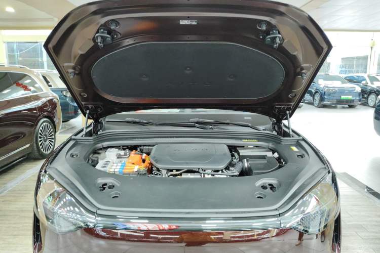 Used Hima AITO M9 2025 Extended-Range Ultra Version 52 kWh 6-Seater Engine Bay