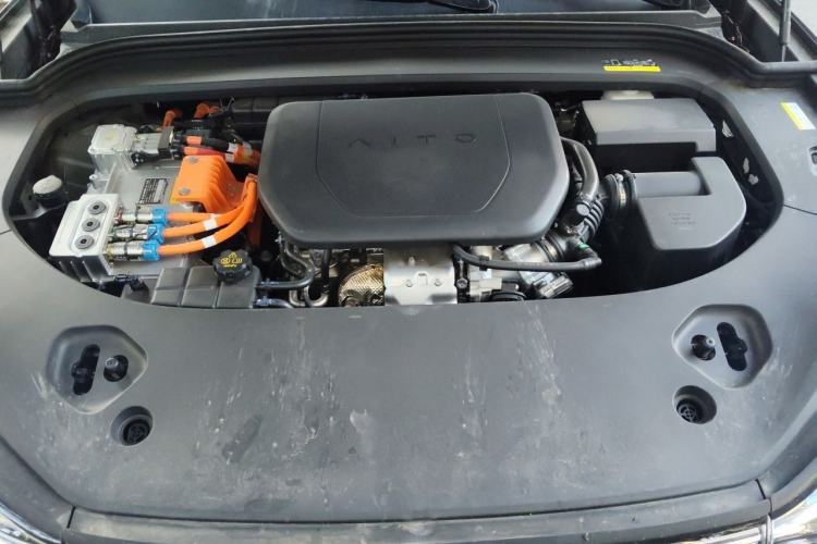 Used Hima AITO M9 2025 Extended-Range Ultra Version 52 kWh 6-Seater Engine Bay