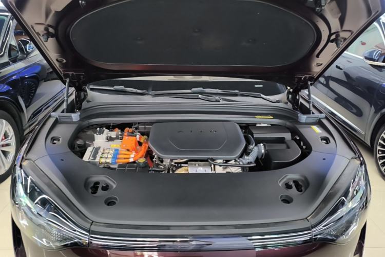 Used Hima AITO M9 2025 Extended-Range Ultra Version 52 kWh 6-Seater Engine Bay