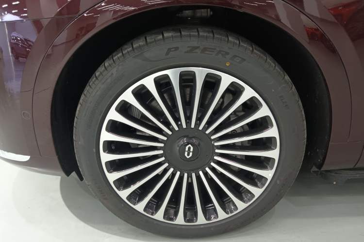 Used Hima AITO M9 2025 Extended-Range Ultra Version 52 kWh 6-Seater Exterior 2