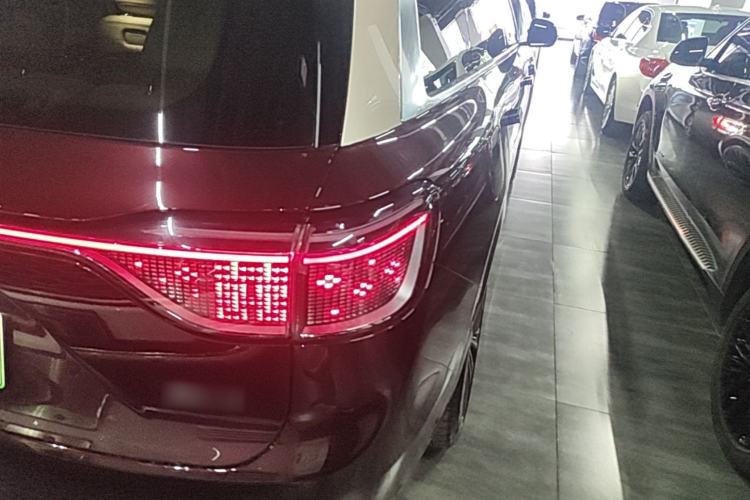 Used Hima AITO M9 2025 Extended-Range Ultra Version 52 kWh 6-Seater Exterior 3