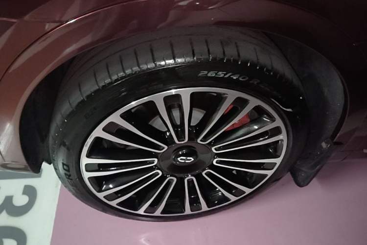 Used Hima AITO M9 2025 Extended-Range Ultra Version 52 kWh 6-Seater Exterior 4