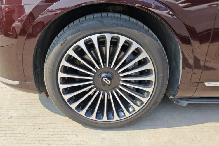Used Hima AITO M9 2025 Extended-Range Ultra Version 52 kWh 6-Seater Exterior 4