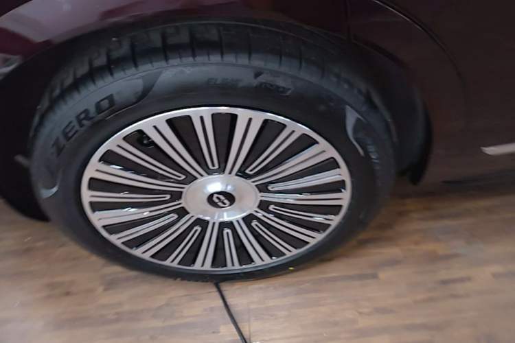 Used Hima AITO M9 2025 All-Electric Ultra Version 100 kWh 5-Seater Model Exterior 5