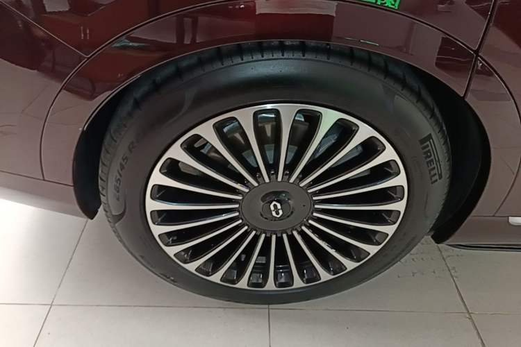 Used Hima AITO M9 2025 Extended-Range Ultra Version 52 kWh 5-Seater Edition Exterior 5