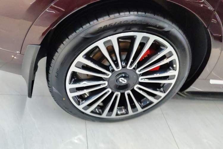 Used Hima AITO M9 2025 Extended-Range Ultra Version 52 kWh 5-Seater Edition Exterior 5
