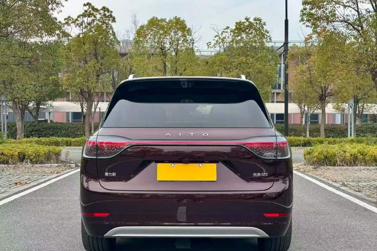 Used Hima AITO M9 2025 Extended-Range Ultra Version 52 kWh 6-Seater Exterior 7