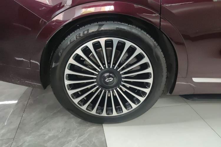 Used Hima AITO M9 2025 Extended-Range Ultra Version 52 kWh 5-Seater Edition Exterior 8