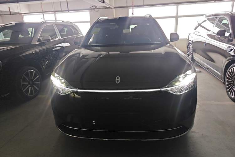 Used Hima AITO M9 2025 Extended-Range Ultra Version 52 kWh 6-Seater Front