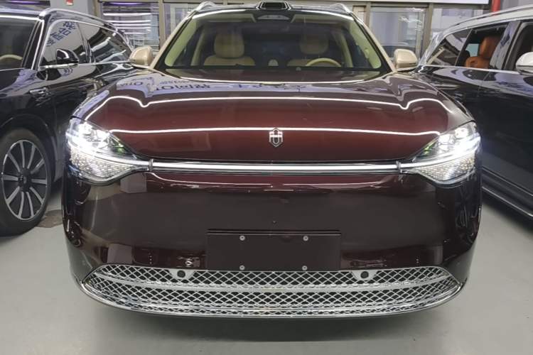 Used Hima AITO M9 2025 Extended-Range Ultra Version 52 kWh 5-Seater Edition Front