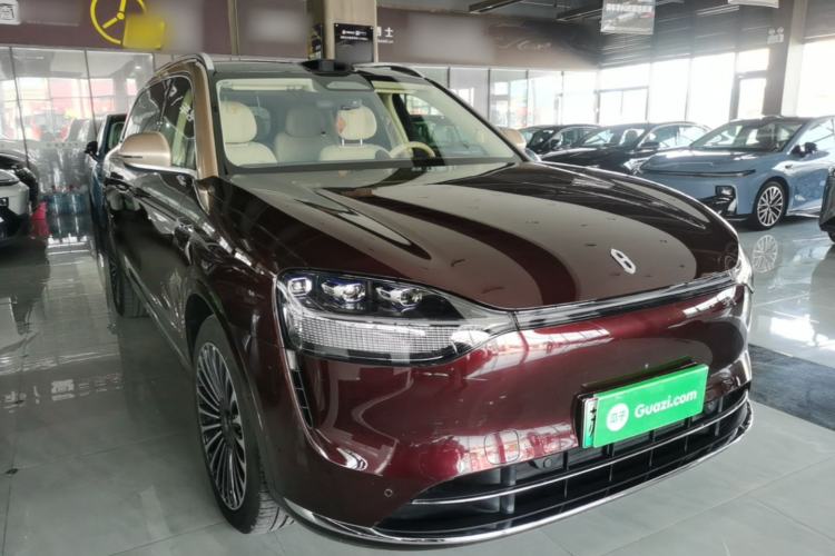 Used Hima AITO M9 2025 Extended-Range Ultra Version 52 kWh 6-Seater Front Right 45 Deg