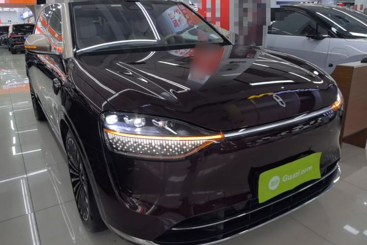 Used Hima AITO M9 2025 Extended-Range Ultra Version 52 kWh 6-Seater Front Right 45 Deg