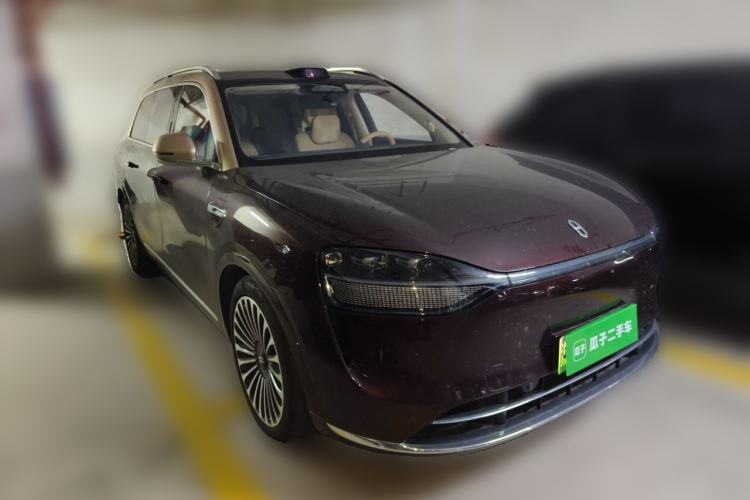 Used Hima AITO M9 2025 Extended-Range Ultra Version 52 kWh 6-Seater Front Right 45 Deg