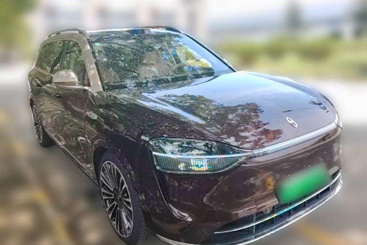 Used Hima AITO M9 2025 Extended-Range Ultra Version 52 kWh 5-Seater Edition Front Right 45 Deg