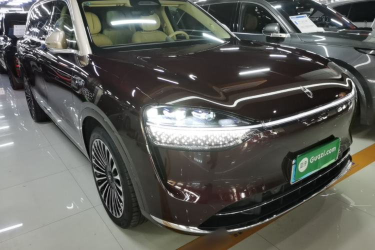 Used Hima AITO M9 2025 Extended-Range Ultra Version 52 kWh 6-Seater Front Right 45 Deg