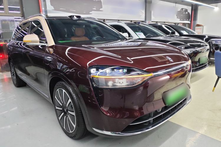 Used Hima AITO M9 2025 Extended-Range Ultra Version 52 kWh 6-Seater Front Right 45 Deg