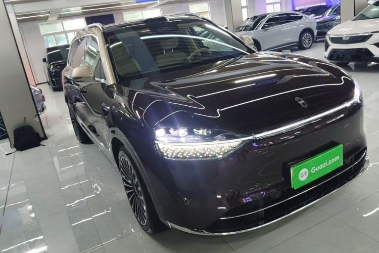 Used Hima AITO M9 2025 Extended-Range Ultra Version 52 kWh 6-Seater Front Right 45 Deg