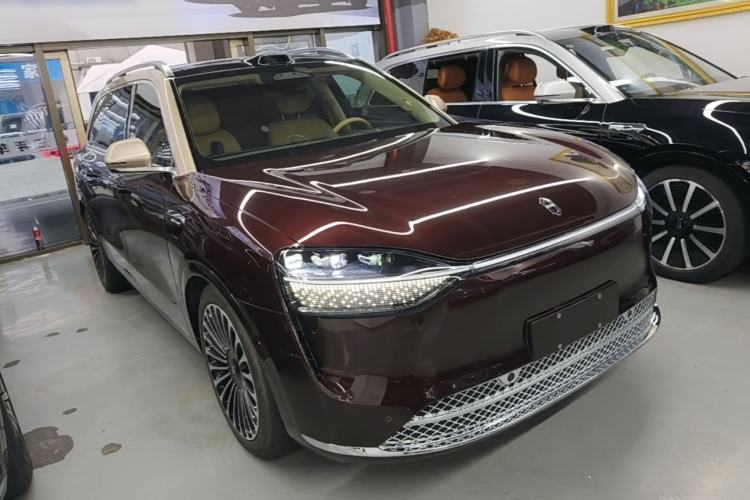 Used Hima AITO M9 2025 Extended-Range Ultra Version 52 kWh 5-Seater Edition Front Right 45 Deg
