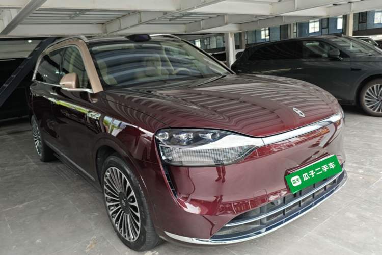 Used Hima AITO M9 2025 Extended-Range Ultra Version 52 kWh 6-Seater Front Right 45 Deg