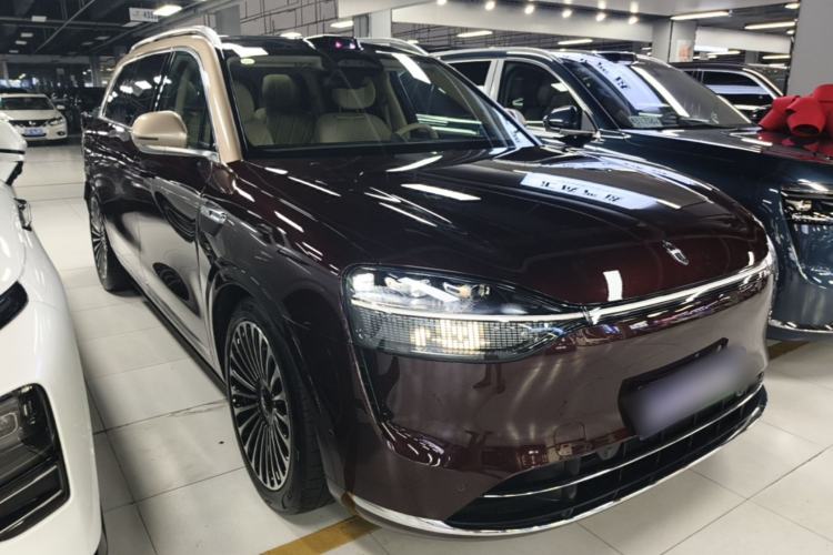 Used Hima AITO M9 2025 Extended-Range Ultra Version 52 kWh 6-Seater Front Right 45 Deg