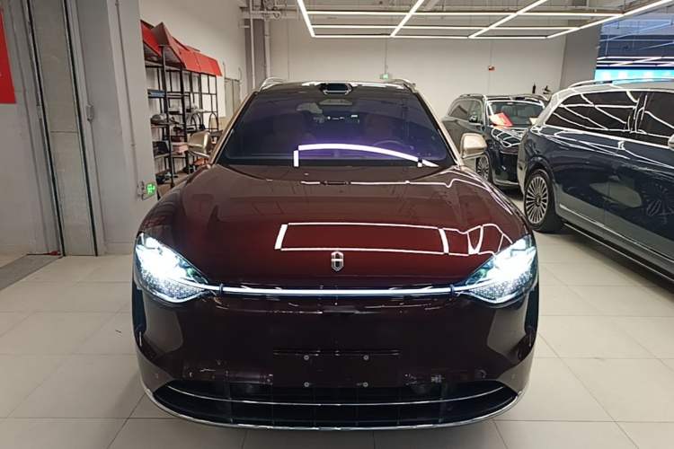Used Hima AITO M9 2025 Extended-Range Ultra Version 52 kWh 5-Seater Edition Front