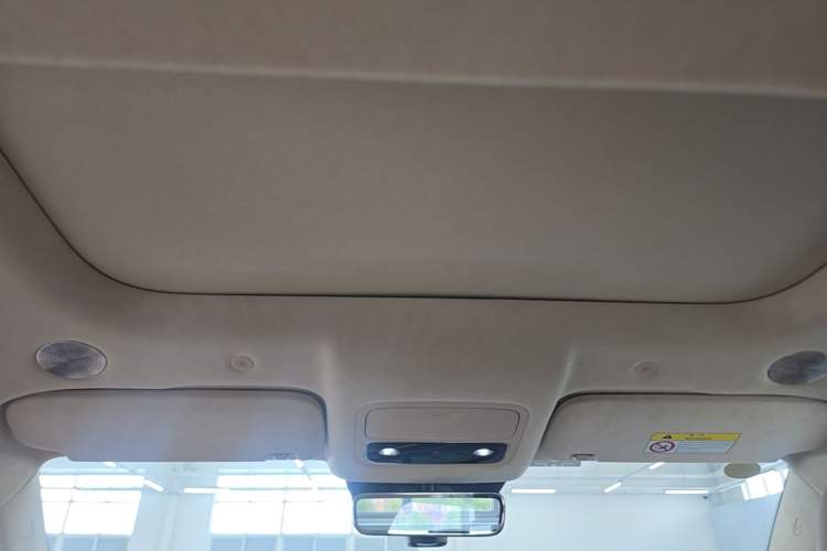 Used Hima AITO M9 2025 Pure Electric Ultra Version 100 kWh 6-Seater Model Headliner