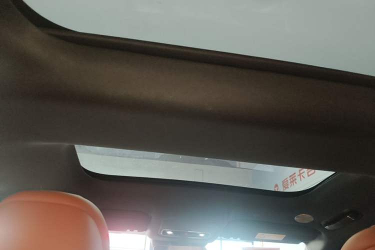 Used Hima AITO M9 2025 Extended-Range Max Version 52 kWh 6-Seater Edition Headliner