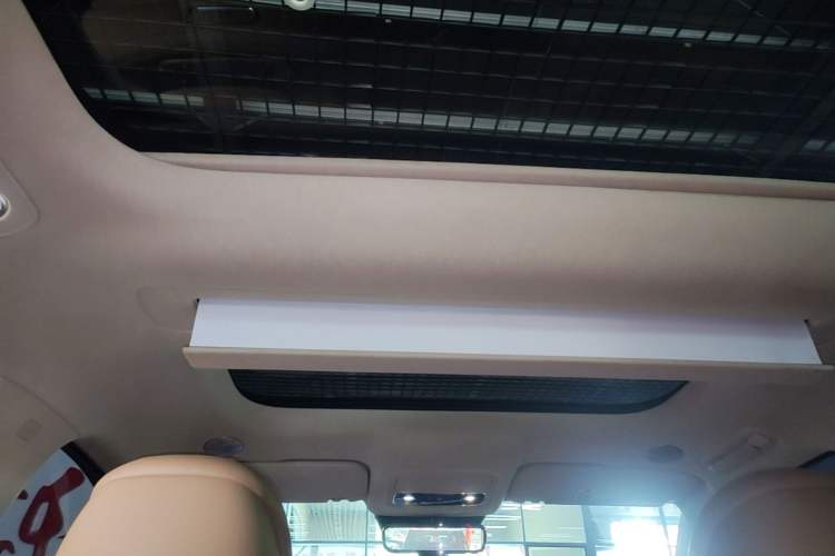 Used Hima AITO M9 2025 Extended-Range Ultra Version 52 kWh 6-Seater Headliner
