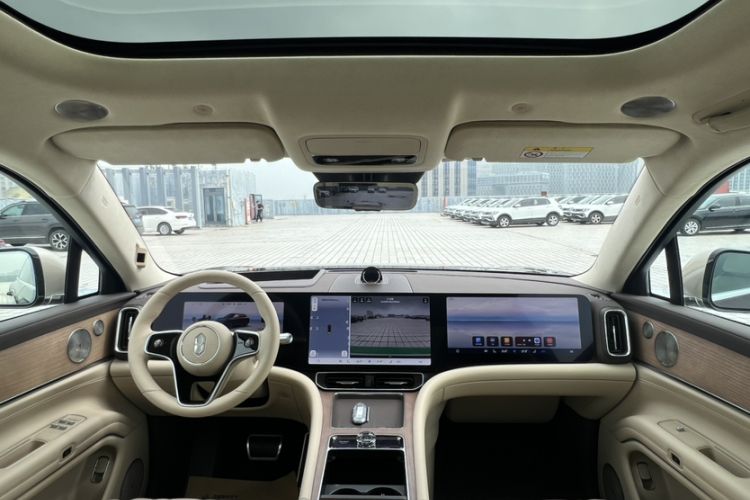 Used Hima AITO M9 2025 Extended-Range Ultra Version 52 kWh 6-Seater Interior 2